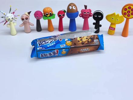 你想拥有吃不完的巧克力曲奇吗?只有他能做到! #手工 #粘土 #节奏盒子 #玩具故事 #青年创作者成长计划