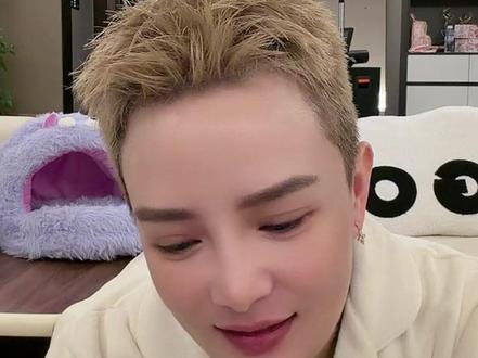 王总回忆以前,从中分享一下感悟 #励志 #王小萌 #梵诗笛