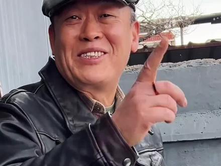 冬天穿马皮: 冷不冷 你说说#马皮#马皮皮衣#真皮皮衣#复古 #秋冬穿搭