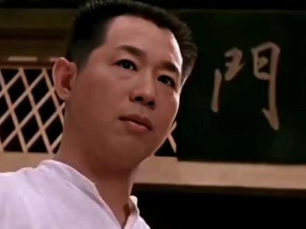 左下方点击制作【精武门陈真】导入一张自己的头像即可生成精彩武打视频#怀旧经典影视 #精武门陈真 #中国功夫 #弘扬中华武术 #精武门 @DOU+小助手