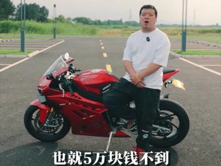 百公里消耗10个新手?国产最强仿赛,第四冠到手! #张雪820RR #仿赛 #张雪机车