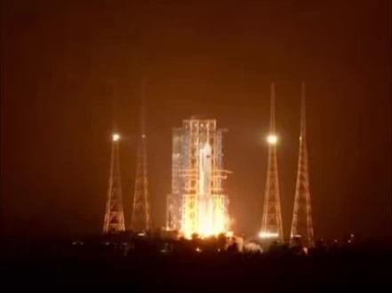 12月20日20:30分,长征五号火箭发射成功🚀