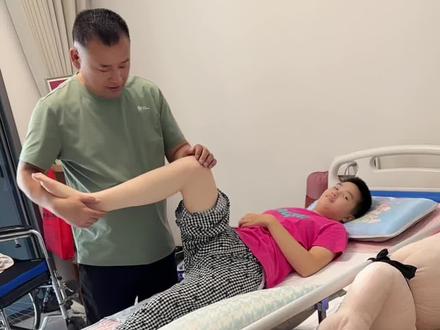 带着女儿努力💪坚持✊#车祸之后