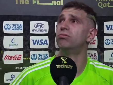 从被外租至英乙队的小将到世界杯冠军
这条路马丁内斯走了十年#马丁内斯 #大马丁神级扑救 #卡塔尔世界杯 #阿根廷