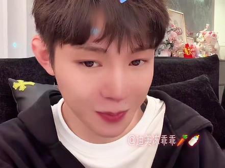 高迪买美容仪器和大美在家做美容 不用再出去挨骗了 @精彩高迪 @黑暗萝莉大美 #高迪#美容仪 #高迪直播