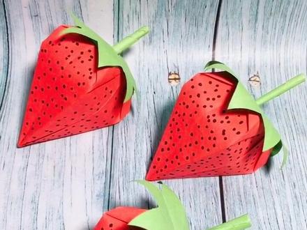 幼儿手工折纸草莓教程##感谢推广小助手 #今天拍点啥 #支持抖正能量 #抖音小助手 #感谢抖音感谢抖音平台 #