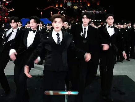 #龙浩天出名之作 #龙浩天火花 #001三月直播日记 #AI瑶瑶团播 #银河系001 龙浩天为什么这么火?看完这个视频你就知道了@龙浩天🐲(酉阳桃花源摆手堂直播) @001-一洛🦖 @001-鹤川🪼 @A-以太⚡️ @A-凡凡💜 @AI瑶瑶• 银河系001|团队招优PGY @龙浩天男团·银河系A(团队招优)PGY