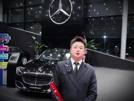 无论您在哪里,闪电都真诚的祝福各位,加油!#奔驰#汽车#销售#励志