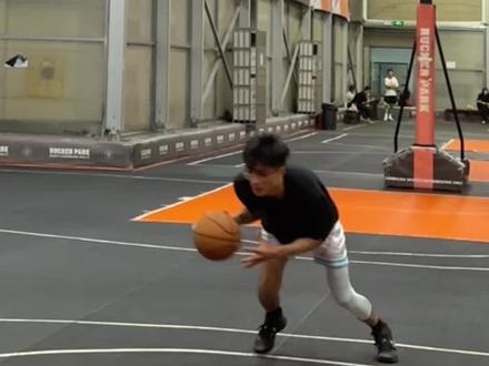 谁能拒绝成为班赛科比呢#三号同学 #急停跳投