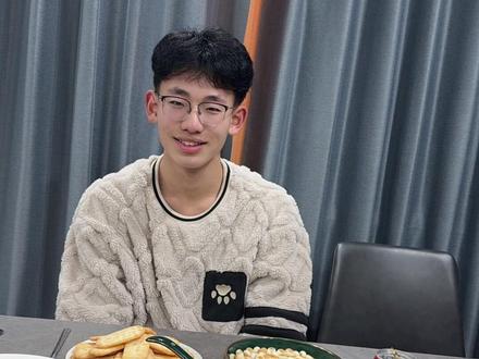 #丽萍晚餐
今天给儿子准备了旺旺大餐,祝我儿子新年旺旺😄