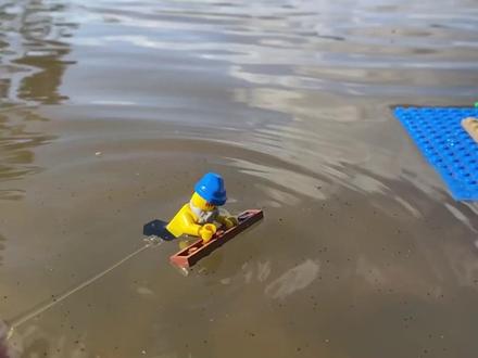 从1美元到10000美元!打造乐高梦幻岛屿大比拼 从1美元到10000美元!打造乐高梦幻岛屿大比拼 #乐高积木 #乐高积木搭建 #乐高moc #大人也要玩玩具