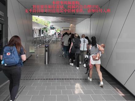 【牢A】中餐拿捏美国人,西大女反向润老中#牢A #斯奎奇大王 #美国 #美食 #中餐