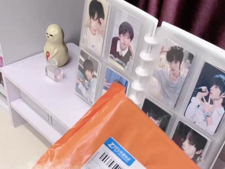 肆意突围卡包张函瑞高会版拆卡到货#开箱 #周边 #周边开箱 #追星日常 #张函瑞