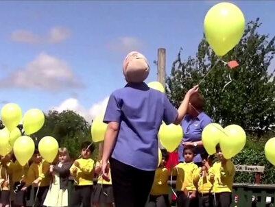 千万不要在雨天集体放飞汽球,后果你可能无法接受#汽球 #灯光秀 #涨知识