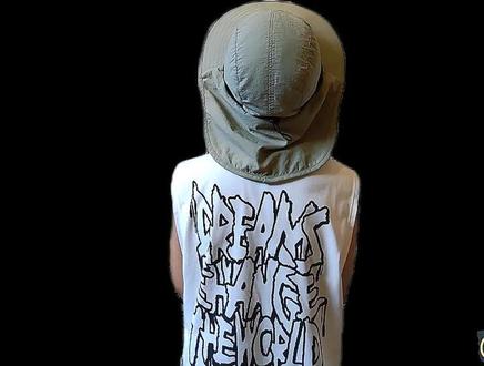 |Day102|T-ara《Day By Day》日文版
《Day by Day》是韩国女子天团T-ara的第六张韩语迷你专辑,于2012年7月3日发行。同时也是刘花英退出组合前最后一张参与录制的专辑,以及新成员李雅琳的出道专辑。在由车恩泽导演打造长达15分钟的微电影MV版《Day by Day》中,讲述了以2330年未来都市为背景的科幻故事。值得一提的是,成员们180度大变身,化身女战士,散发了冷酷桀骜的魅力。成员朴孝敏在新专辑中一改往日形象,以热辣红色长发登场,造型夺目抢眼。第八名新成员Areum(李雅琳)也正式参与活动,第九名成员Danee在MV中亮相。2012年11月14日发行《Day by Day》的日语版。#T_ara #daybyday #日语歌推荐 #音乐种草计划 #歌词@DOU+小助手 @DOU+上热门