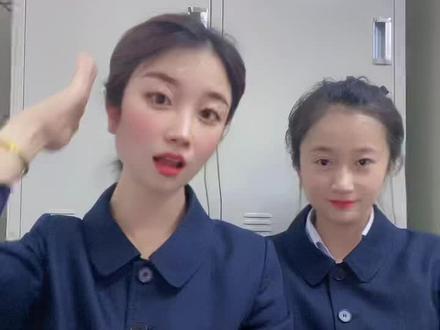 @周杉杉
我们带着我们的家乡来了 给宁夏加一分 哈
哈#家乡话
#帅气逼人组合 #帅气逼人组合