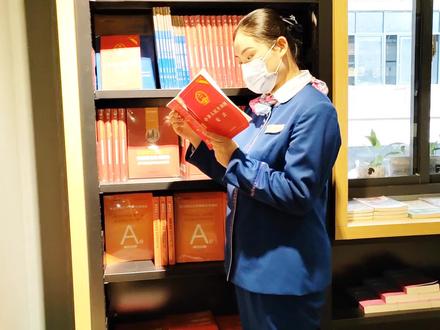 尊法学法守法用法(文山管理处富宁收费站卢倩、张丽、付至玲)#国家宪法日