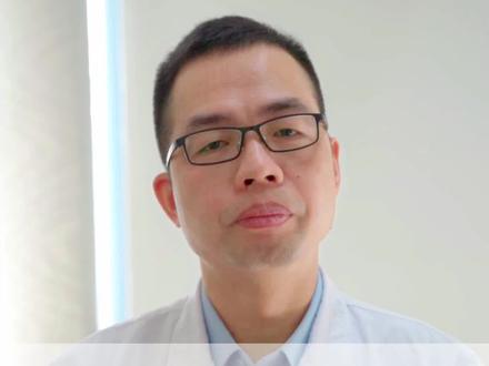 被蛇咬伤后可以用嘴吸蛇毒疗伤吗?这五个蛇咬伤后的土偏方,千万不要信!#蛇咬伤 #医学科普 #冷知识科普 #误区科普