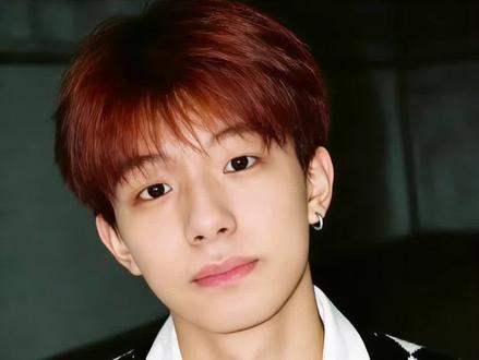 “我说舍不得 你说总要往前看”#氛围感照片 #少年感 #爱你老己 #豆包ai #豆包出大片有两把刷子 少年感照片 男生氛围感照片 豆包p图指令