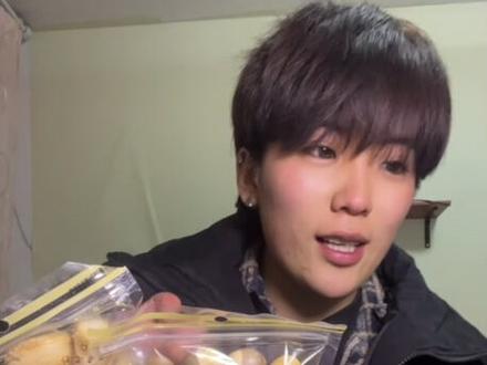 我想吃点好吃的东西 投稿一些好吃的吧#零食测评视频 #创作者中心 #创作灵感 #雷霆大蛋 #上热门