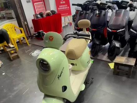 雅迪.M20 🛵🛵🛵
带有gps定位,有app不用钥匙开机,无需手动开座桶,功能多多
活动价格只需2999元#电动车 #电动两轮车 #复古电动车 #城市通勤 #雅迪电动车
活动结束3月31日止