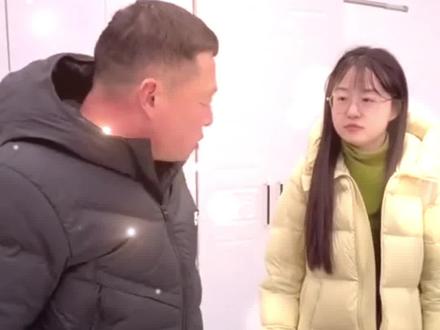 小娜爸爸催她回家后续 她爸爸没试生气走了#上热门抖音小助手 #赵小娜 #晋老四 #晋老四和小娜