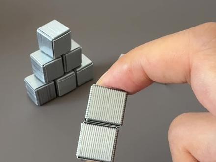 教你用订书钉做小正方体,还可以做成色子