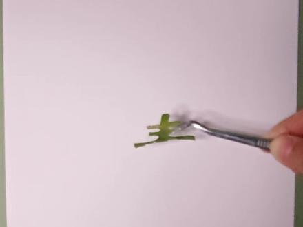 用干花和树叶就能做出这幅充满春天气息的押花画✨
不用会画画,手残党也能轻松get同款春日氛围感作品~
一幅集合了清明六大习俗的押花画
📦 两种套餐可选:
▫️ 基础材料包:纯花材+工具套装,包含所有干花、树叶、镊子、胶水等,放纸鸢人物和燕子图纸,自己动手拼贴,体验完整创作乐趣
▫️ 已剪贴版 :提前帮你把人物、青团、燕子组装好,到手直接贴,省时又出片,新手也能零失败
也可直接预定成品
🌿 作品里藏着清明的小浪漫:
摇曳柳枝对应「插柳祈福」的习俗,烂漫繁花是踏青探春的生机,把春日思念与生机一起定格在画里~
不管是做亲子手工、课堂教学,还是挂在家当装饰都超合适!
手作的温度永远最动人,把春天带回家吧🌼
#清明 #树叶贴画 #亲子手工 #手工作业 #植物标本