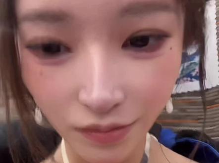 小水一号(32),调皮的小水老师不开美颜也很漂亮噢@小水一号 @小水二号 #美女 #小水一号 #谁还不是小腰精 #直播录屏分享