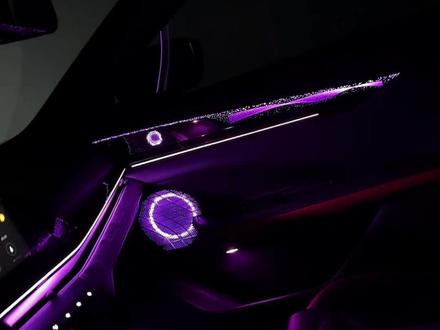 univ原本标配的氛围灯实在实在不够氛围,安排一套32灯飘带饰板款氛围灯,氛围感一下就拉满!前脸在来个前铲。#univ #长安univ氛围灯 #长安univ