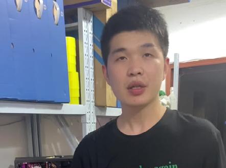 E5的电脑能玩吃鸡吗? #电脑 #组装电脑