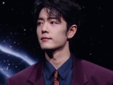 #肖战 红毯来啦,完全是矜贵的王子!#红毯