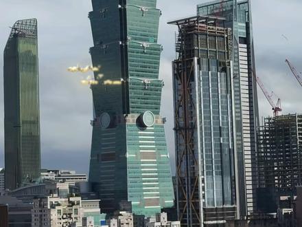 【中国台湾】台北101被徒手攀岩大师亚历克斯登顶了 #中山央美梁博士 #台北101 #中国台湾 #亚历克斯 #攀岩 #跟着全运游中山 #美丽中山等你来