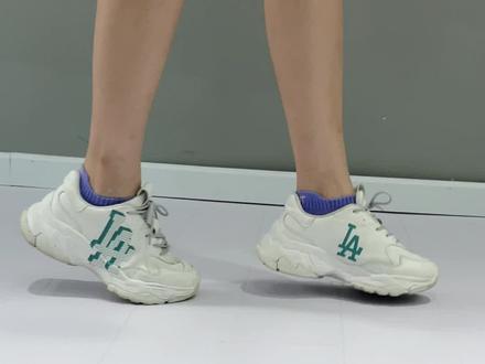 #模特培训 #形体训练 走路的时候习惯踮着脚走的朋友,快跟着视频动起来哦#努力成为更好的自己