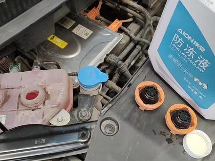 更换冷却液需要排空气吗,一定要排空气的#新能源汽车 #新能源汽车维修技术 #网约车