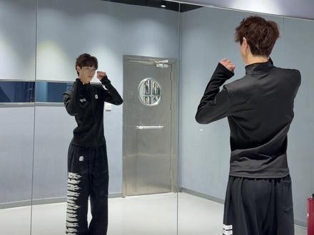 分解来啦 快学起来💃#心做dj #不顾摇 #慢速镜面分解 #抖音热门舞蹈计划