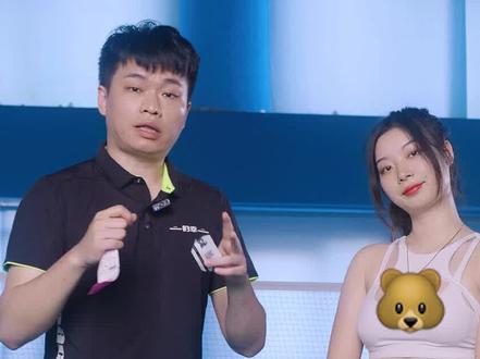#好物推荐 打羽毛球手腕疼怎么办?肌贴神器来帮你有效预防伤病!#羽毛球 #杨晨大神 #运动 @杨晨大神羽毛球学院