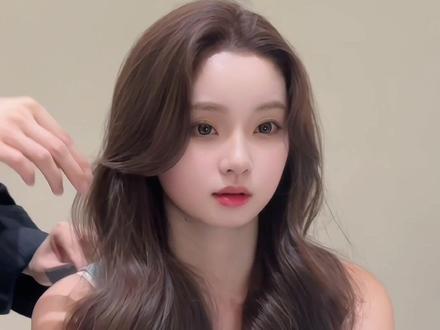 幼态脸搭配韩系popo卷,这简直( )#幼态脸发型 #杭州发型设计 #方圆脸女生适合的发型