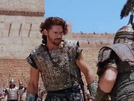 #特洛伊 #冷兵器时代 赫克托尔为救帕里斯,刺穿墨涅拉俄斯的胸膛