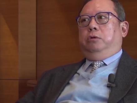 败家百亿林建岳,曾被逐出家业又荣耀回归,情人都是选美冠军