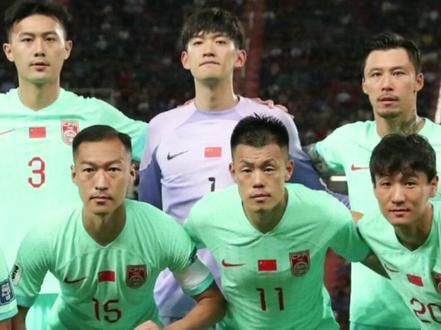 国足2比1战胜泰国!3人满分2人优秀#国足战胜泰国 #中国男足2-1泰国 #国足 #武磊 #韦世豪