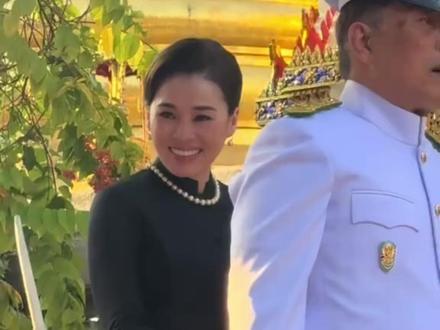 泰王和苏提达王后出席万佛节公务活动,诗妮娜贵妃已返回德国 #泰国王室 #苏提达王后