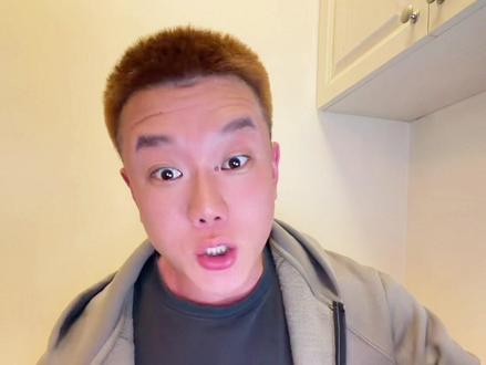 最近减肥圈疯传的“神奇液断大法”简直令人震惊!今天我们来一探究竟,看看传说中的一天瘦3斤到底是什么?评论区的你们有试过这种方法吗?#科技健身#减肥干货常识分享 #教你健康减脂技巧 #创作者中心 #创作灵感