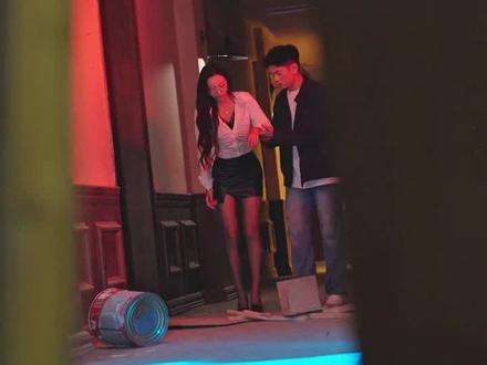 和女神老板逃出生天