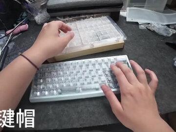 客制化键盘 今天改装一把满改ev63搭配clt蓝羽 海洋之心八宝轴体 这个质感谁不迷糊#客制化键盘#瓦#ev63