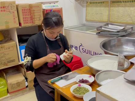 几位老人想吃软糯香甜的雪片糕,娜姐加班制作并出详细教程,请收藏