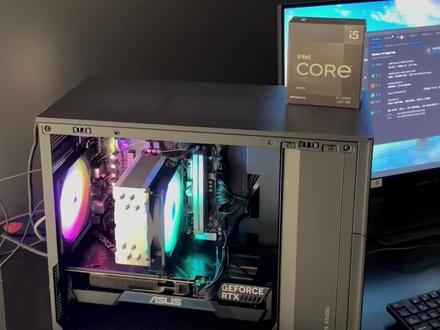最近单处理器预算千元左右买这款就对了!
配置详情:
AMD-7500F
主板华硕A620M-K
内存凌霜32G/3200
显卡华硕巨齿鲨4060TI
固态宇瞻P4-1TB
电源微星650W铜牌
散热器雅浚B3
机箱乔思伯D31
#锐龙7500F推荐理由 #锐龙装机达人