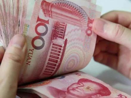 超发货币高达28万亿,平均到每个人身上2万多,但股市没涨,楼市也没涨,钱都去哪了#楼市 #货币 #经济 @抖音小助手