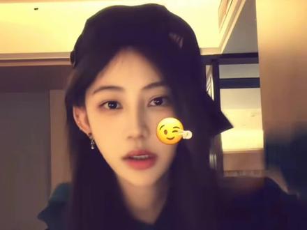 袁一琦最近发生的事真的是非粉知道都很心痛的,不只是工作会的不正当行为,还有就是原创歌曲被侵权的行为,可能在外界眼中的袁一琦是活泼开朗的,也有很多爱他的粉丝,但其实袁一琦不是偶像的话也是一个普通人,他身体会不舒服会被招人骂,也会有个别粉丝脱粉回踩的,袁一琦的19岁到现在是认识他的人都知道的,这一路袁一琦做了多大的努力都是有目共睹的。最后希望是工作室不要再这样对待了!!!