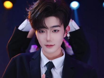 快手都这么卷了,期待开播后的表现#团播 #传媒公司 #团播直播 #团播男团 #阿离视觉改造